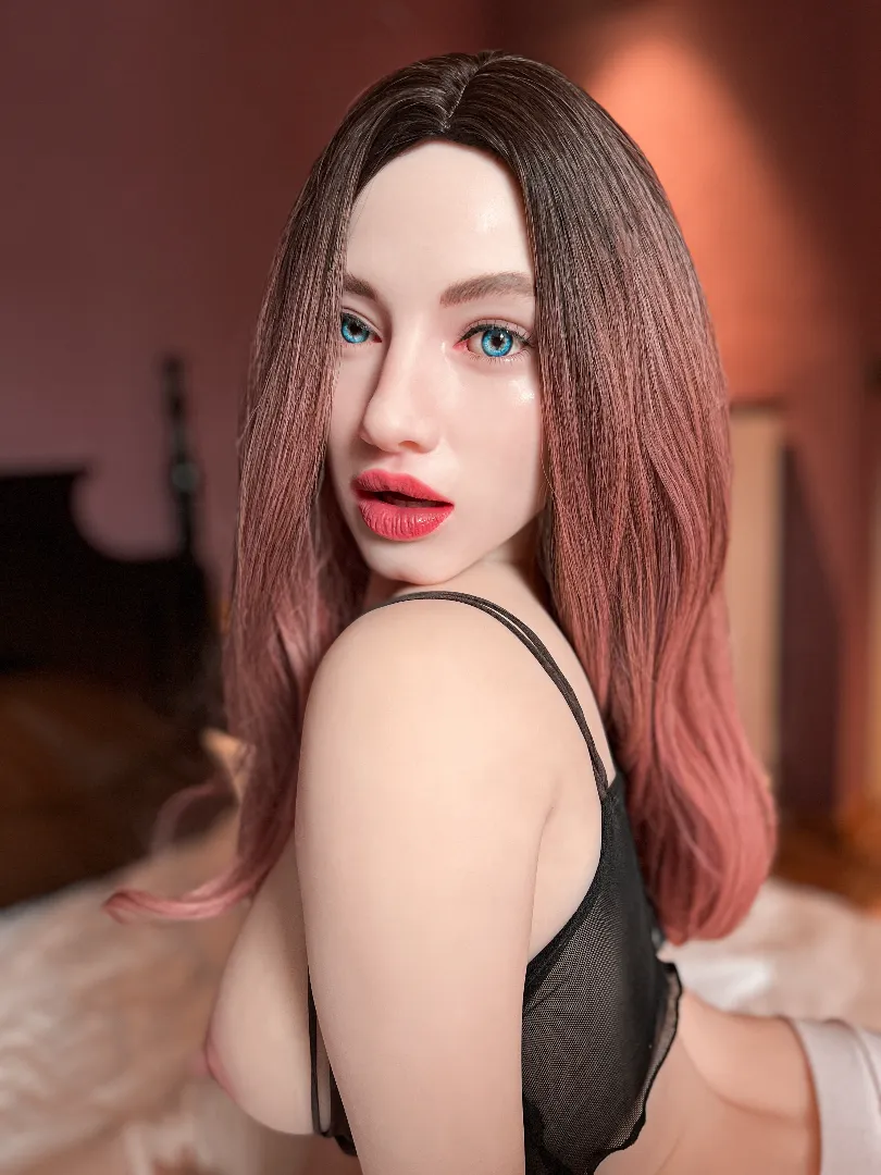 Muñeca Híbrida Climax Sola 157cm